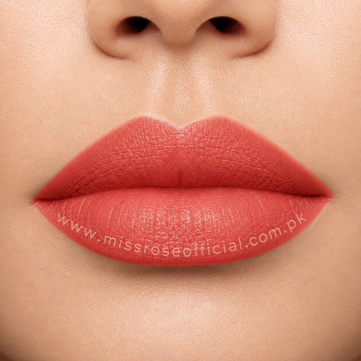 Dazzle Charm Liquid Lipstick