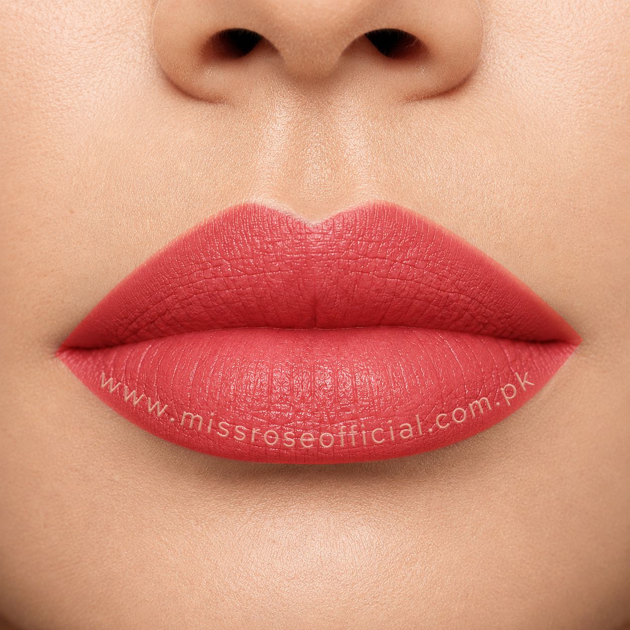 Dazzle Charm Liquid Lipstick